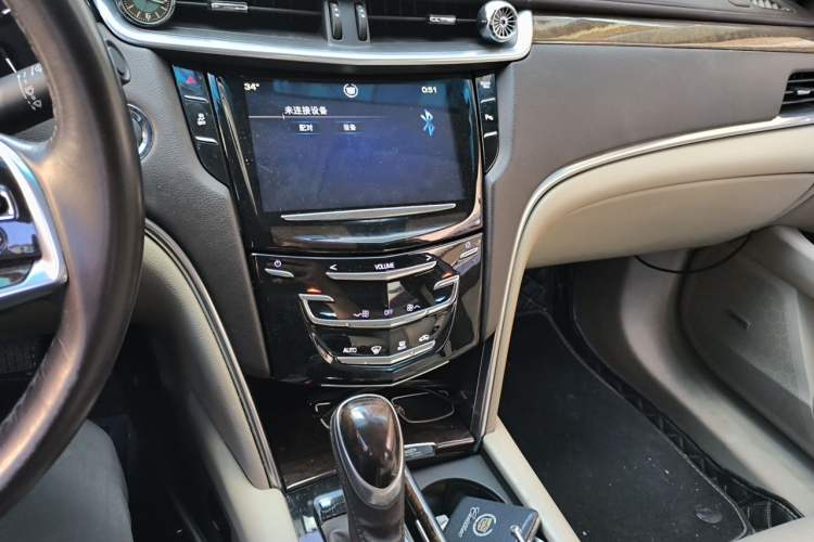 Used Cadillac XTS 2013 28T Comfort Model Audio And AC Panel
