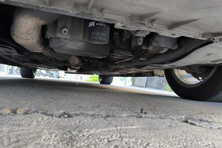 Used Cadillac XTS 2013 28T Comfort Model Chassis Front