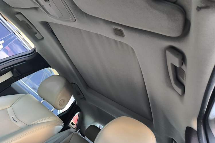 Used Cadillac XTS 2013 28T Comfort Model Headliner