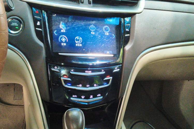 Used Cadillac XTS 2013 28T Comfort Model Audio And AC Panel