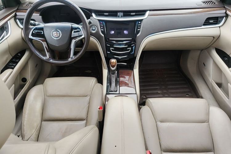 Used Cadillac XTS 2013 28T Elite Edition Center Console