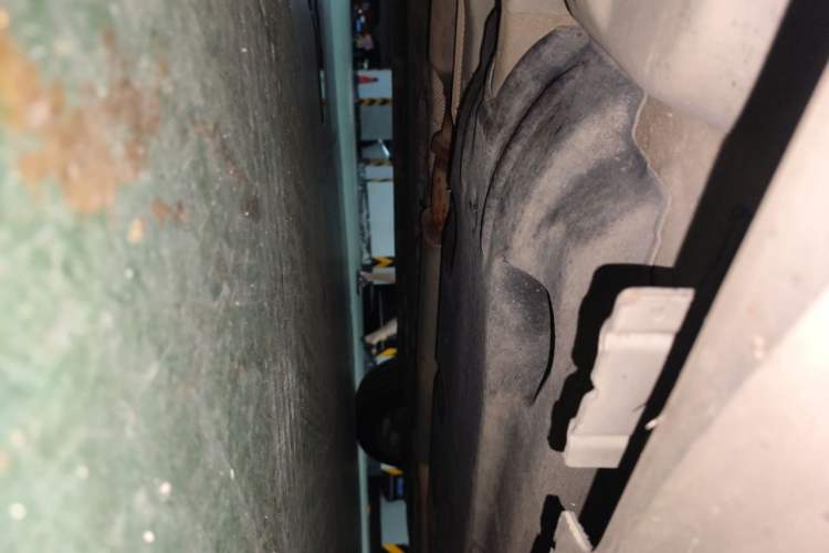 Used Cadillac XTS 2013 28T Comfort Model Chassis Front Left