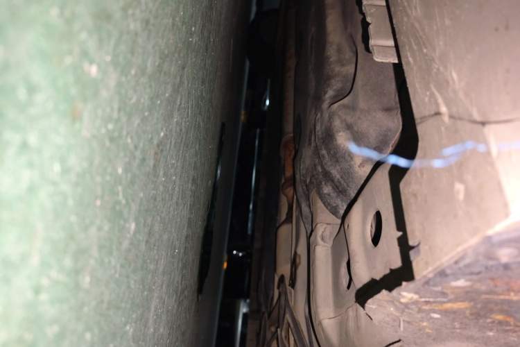 Used Cadillac XTS 2013 28T Comfort Model Chassis Front Right