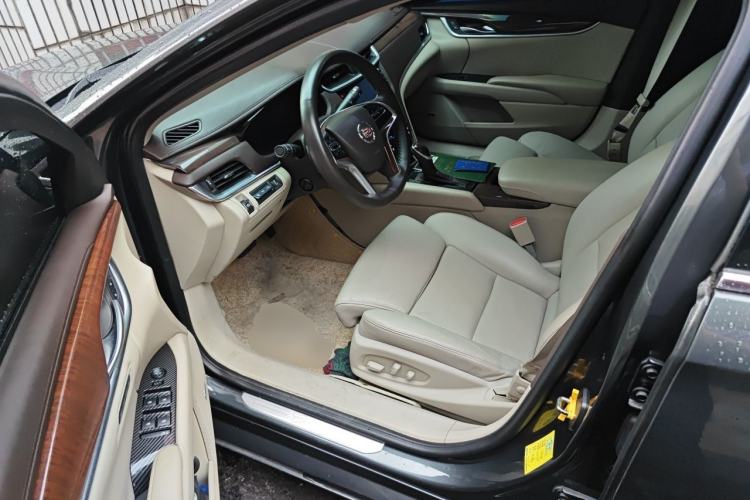 Used Cadillac XTS 2013 36S Platinum Edition Driver Seat
