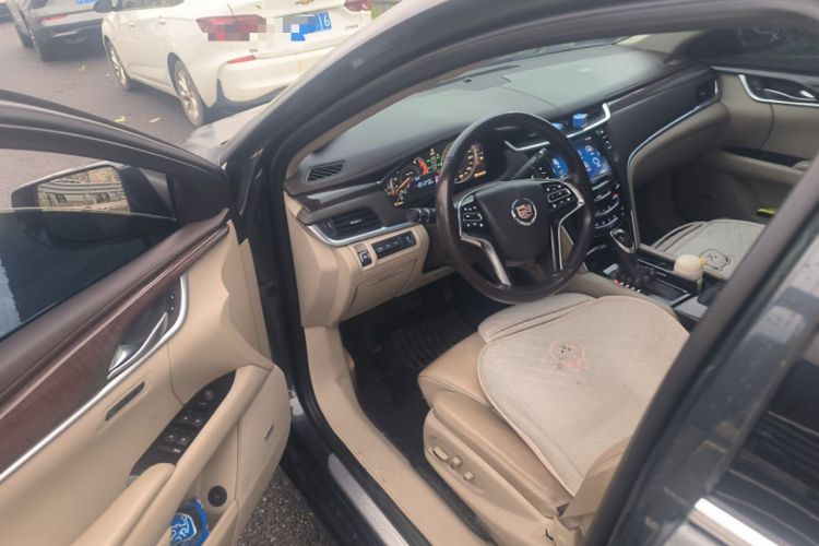 Used Cadillac XTS 2013 36S Platinum Edition Driver Seat