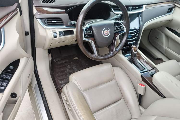 Used Cadillac XTS 2013 28T Elite Edition Driver Seat