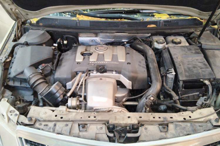 Used Cadillac XTS 2013 28T Comfort Model Engine Bay
