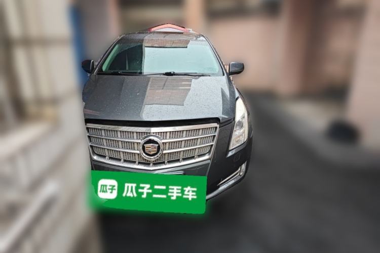 Used Cadillac XTS 2013 36S Platinum Edition Front Right 45 Deg