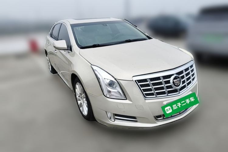 Used Cadillac XTS 2013 28T Elite Edition Front Right 45 Deg
