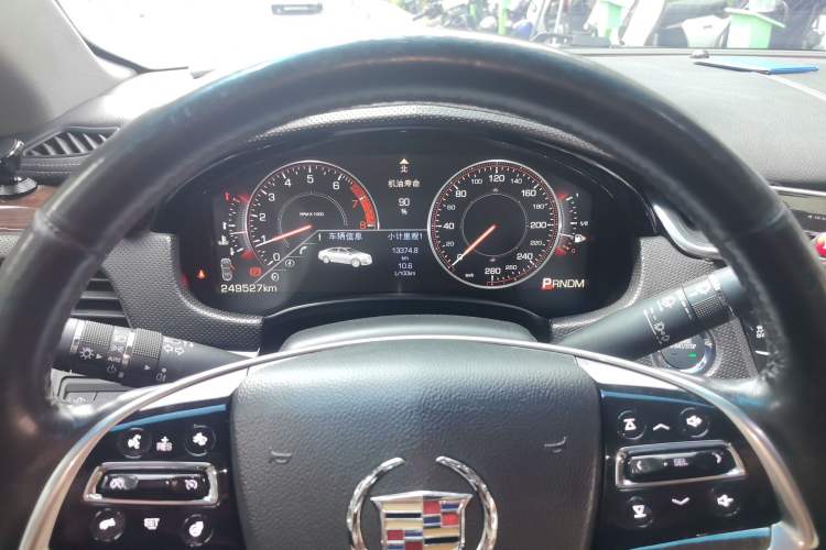 Used Cadillac XTS 2013 28T Leading Model Instrument Cluster