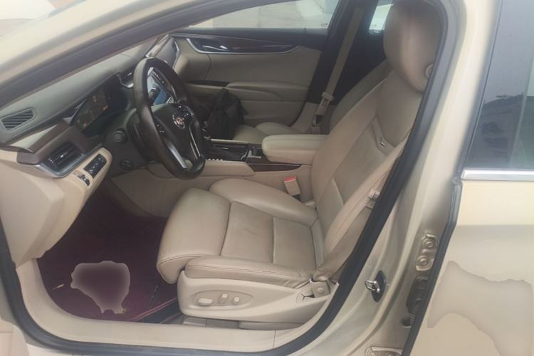 Used Cadillac XTS 2013 28T Luxury Model Left Front Seat