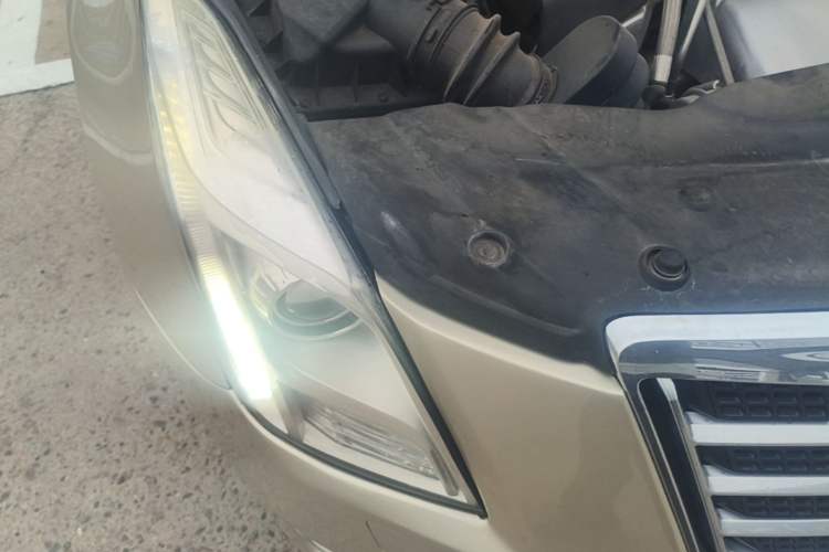 Used Cadillac XTS 2013 28T Luxury Model Right Front Headlight