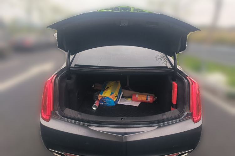 Used Cadillac XTS 2013 36S Platinum Edition Trunk