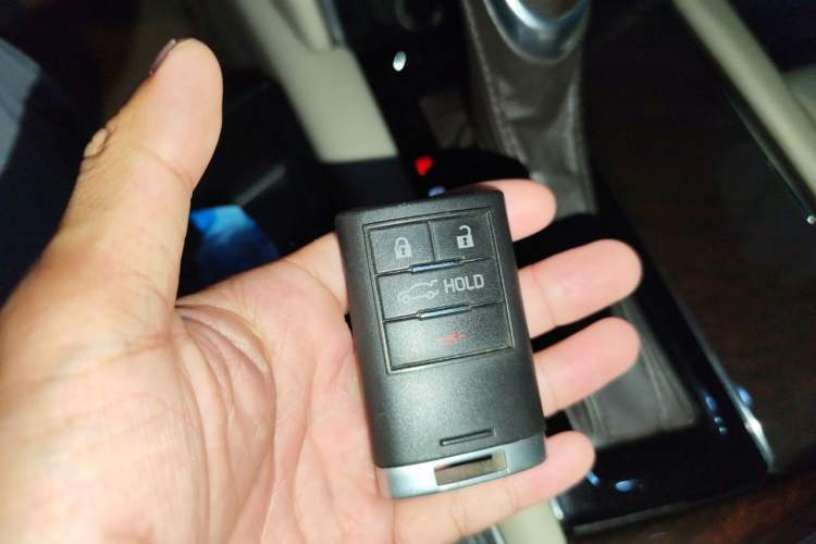 Used Cadillac XTS 2013 28T Comfort Model Vehicle Key