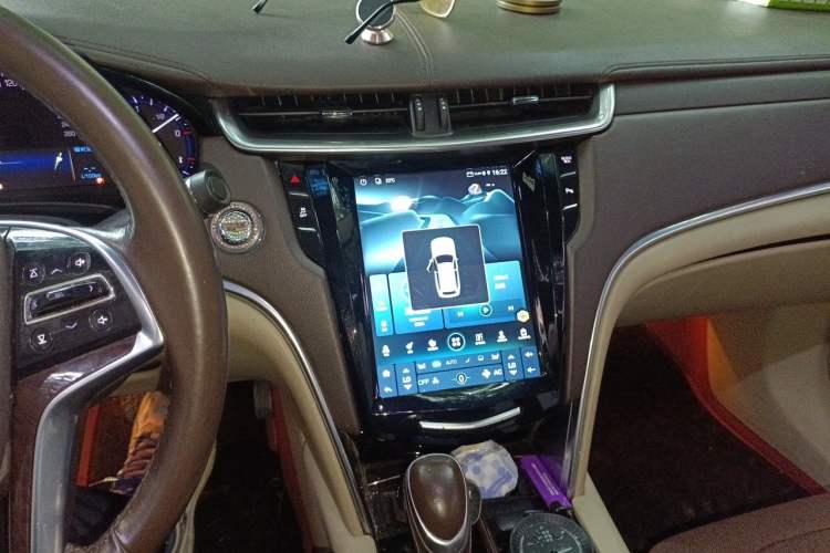 Used Cadillac XTS 2013 28T Comfort Model Audio And AC Panel