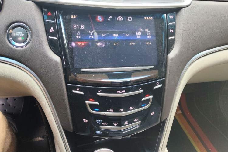 Used Cadillac XTS 2013 28T Comfort Model Audio And AC Panel