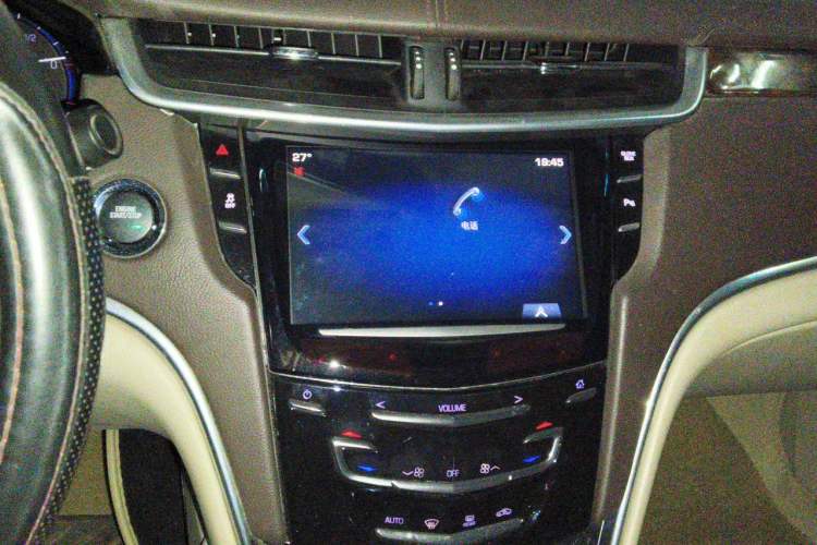 Used Cadillac XTS 2013 28T Comfort Model Audio And AC Panel