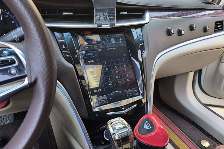 Used Cadillac XTS 2013 28T Comfort Model Audio And AC Panel