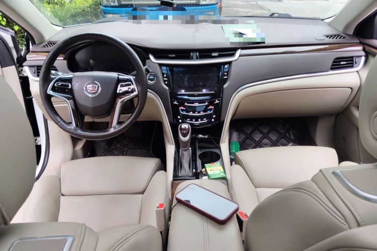 Used Cadillac XTS 2013 36S Platinum Edition Center Console