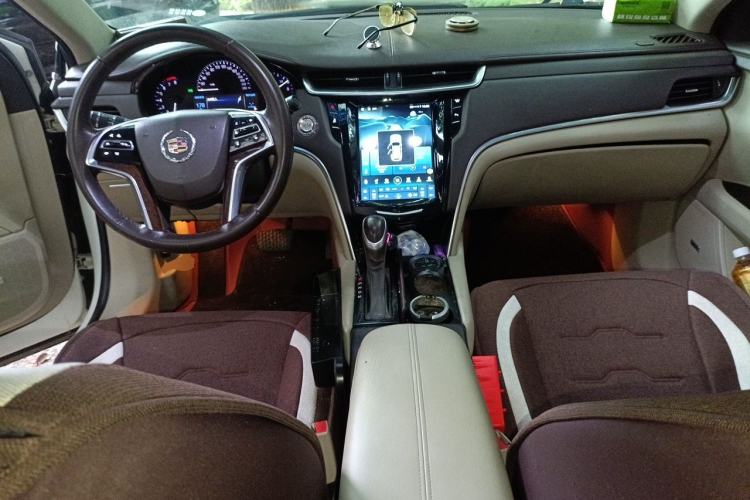 Used Cadillac XTS 2013 28T Comfort Model Center Console
