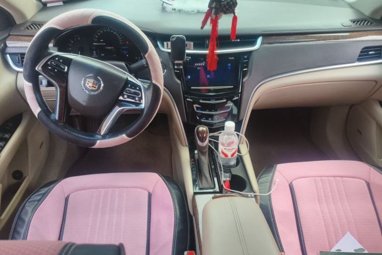 Used Cadillac XTS 2013 28T Elite Edition Center Console