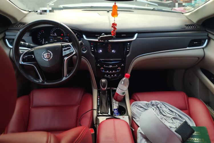 Used Cadillac XTS 2013 28T Comfort Model Center Console