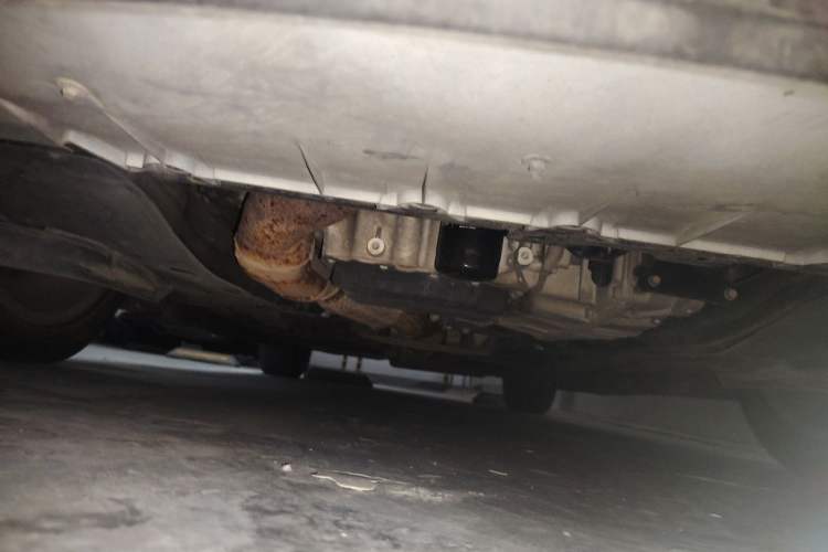 Used Cadillac XTS 2013 28T Comfort Model Chassis Front