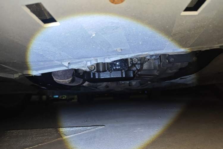 Used Cadillac XTS 2013 28T Elegant Model Chassis Front