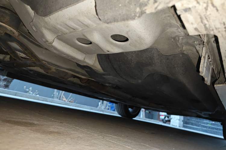 Used Cadillac XTS 2013 28T Leading Model Chassis Front Left