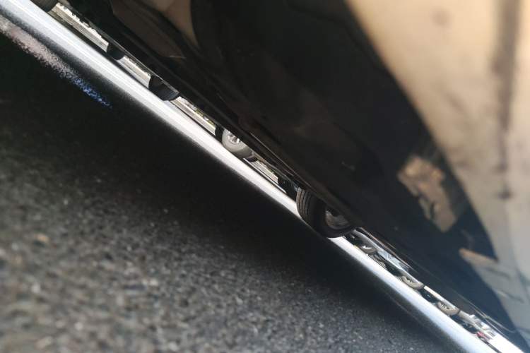 Used Cadillac XTS 2013 28T Comfort Model Chassis Front Left