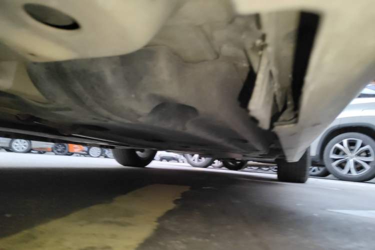 Used Cadillac XTS 2013 28T Luxury Model Chassis Front Left