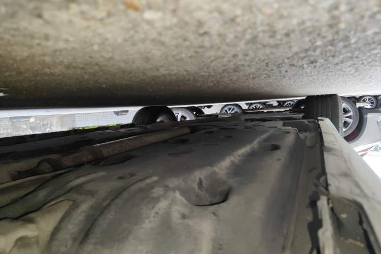 Used Cadillac XTS 2013 28T Luxury Model Chassis Front Right