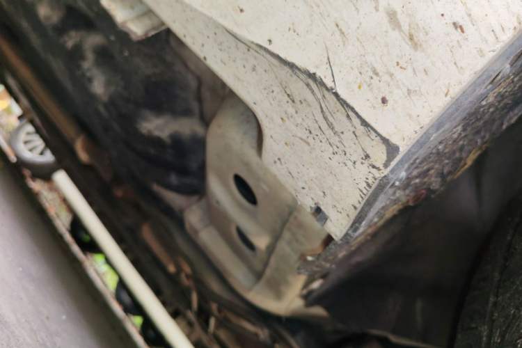 Used Cadillac XTS 2013 28T Comfort Model Chassis Front Right