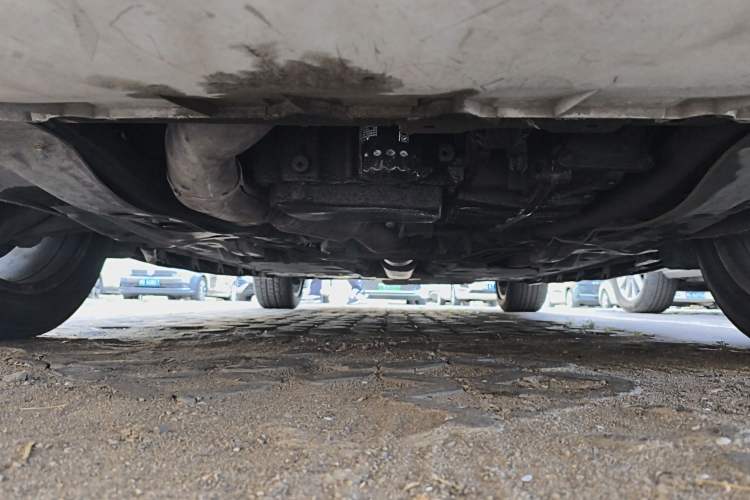 Used Cadillac XTS 2013 28T Comfort Model Chassis Front