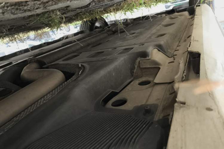Used Cadillac XTS 2013 28T Luxury Model Chassis Rear Left