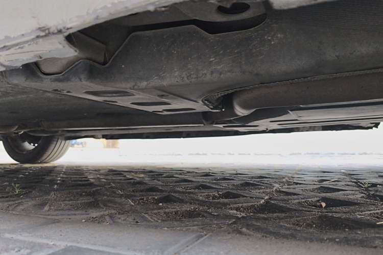 Used Cadillac XTS 2013 28T Comfort Model Chassis Rear Left