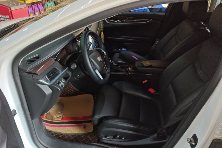 Used Cadillac XTS 2013 28T Luxury Model Driver Seat