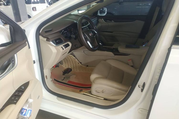Used Cadillac XTS 2013 28T Comfort Model Driver Seat