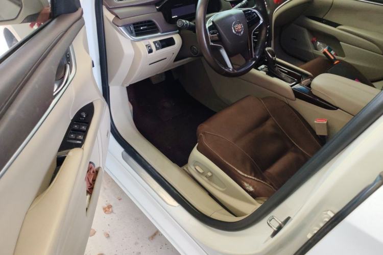 Used Cadillac XTS 2013 28T Comfort Model Driver Seat