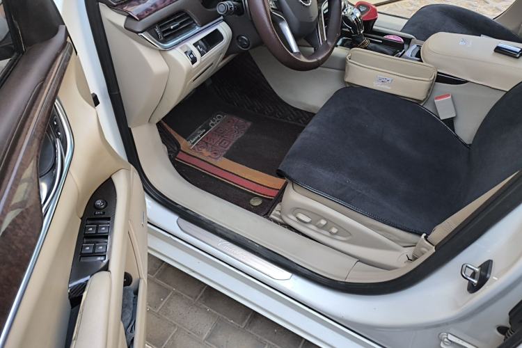 Used Cadillac XTS 2013 28T Comfort Model Driver Seat