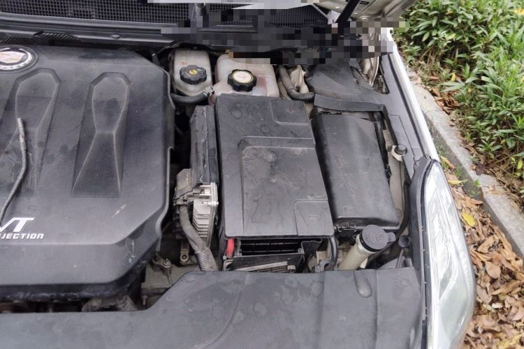 Used Cadillac XTS 2013 36S Platinum Edition Engine Bay Left