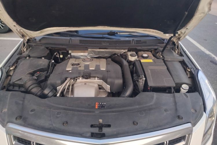 Used Cadillac XTS 2013 28T Comfort Model Engine Bay