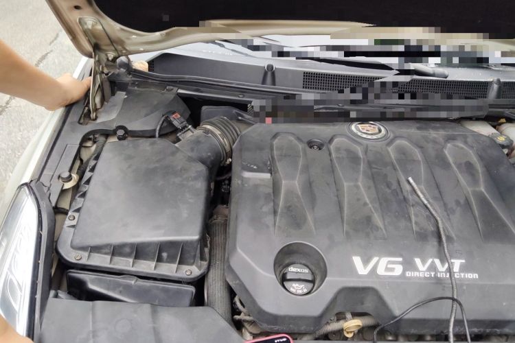 Used Cadillac XTS 2013 36S Platinum Edition Engine Bay Right