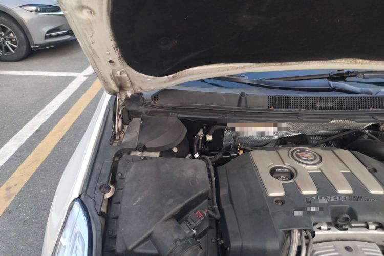 Used Cadillac XTS 2013 28T Comfort Model Engine Bay Right