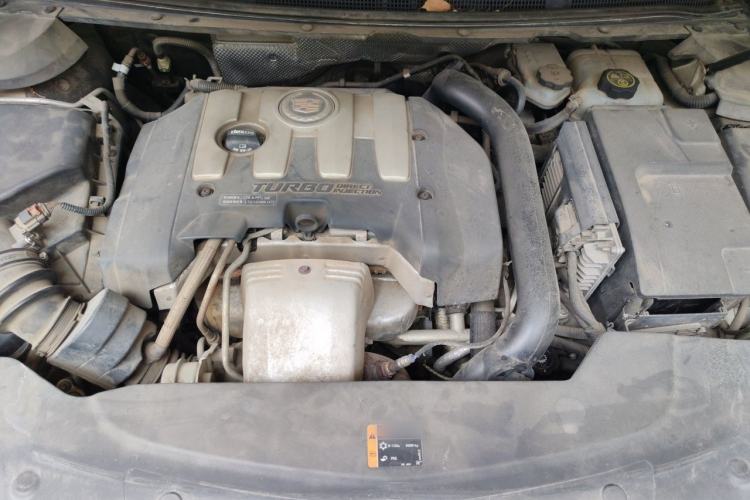 Used Cadillac XTS 2013 28T Comfort Model Engine Bay