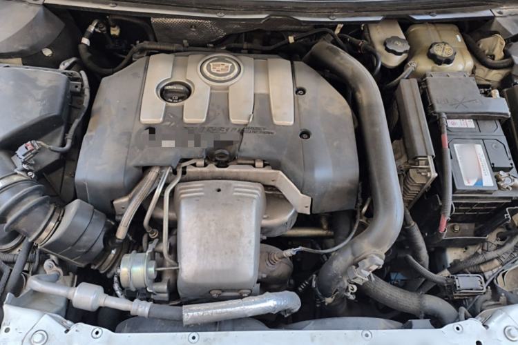 Used Cadillac XTS 2013 28T Comfort Model Engine Bay