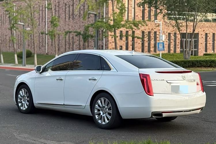 Used Cadillac XTS 2013 28T Comfort Model Exterior 1