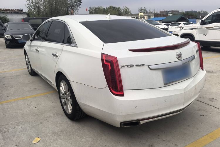 Used Cadillac XTS 2013 28T Comfort Model Exterior 2