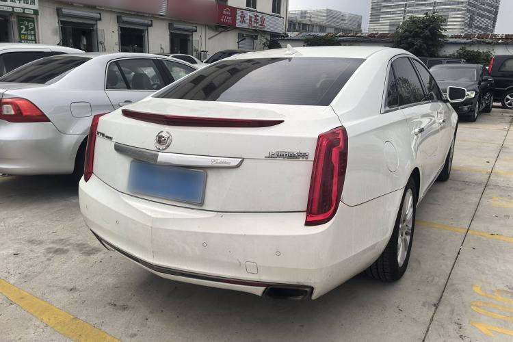 Used Cadillac XTS 2013 28T Comfort Model Exterior 4