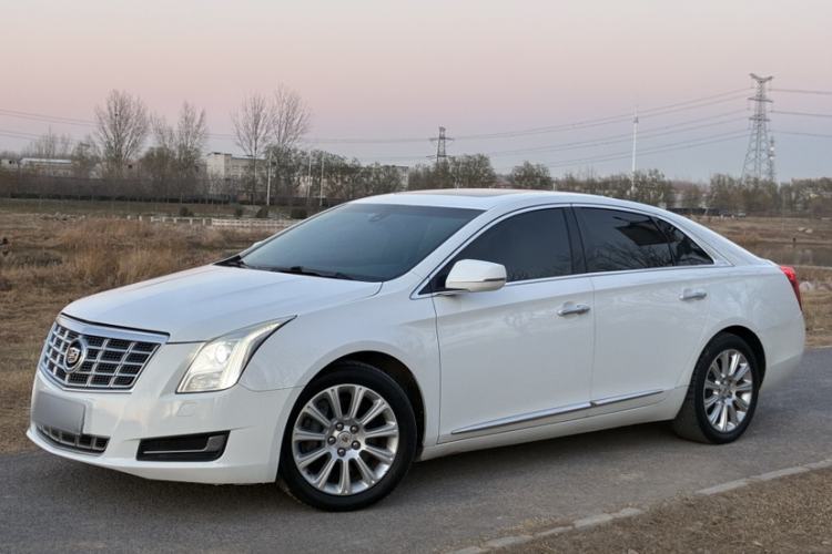 Used Cadillac XTS 2013 28T Comfort Model Exterior 5